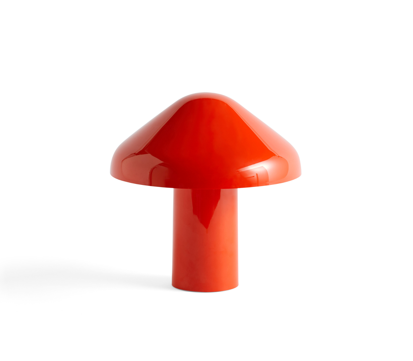 Pao Portable Lamp portátil de diseño Pao Portable Lamp portátil de diseño en color rojo